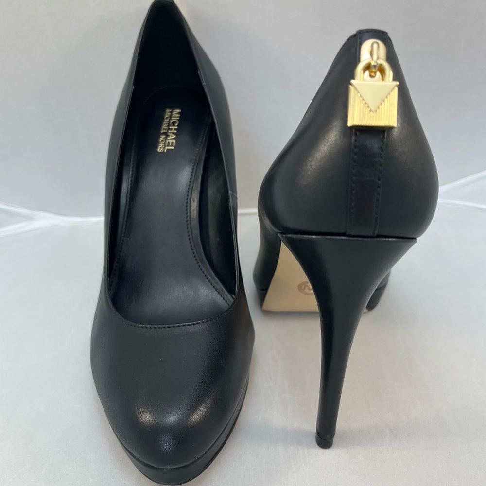 Michael Kors Black Leather Platform Pumps Gold Lock Stiletto Heels Size 8